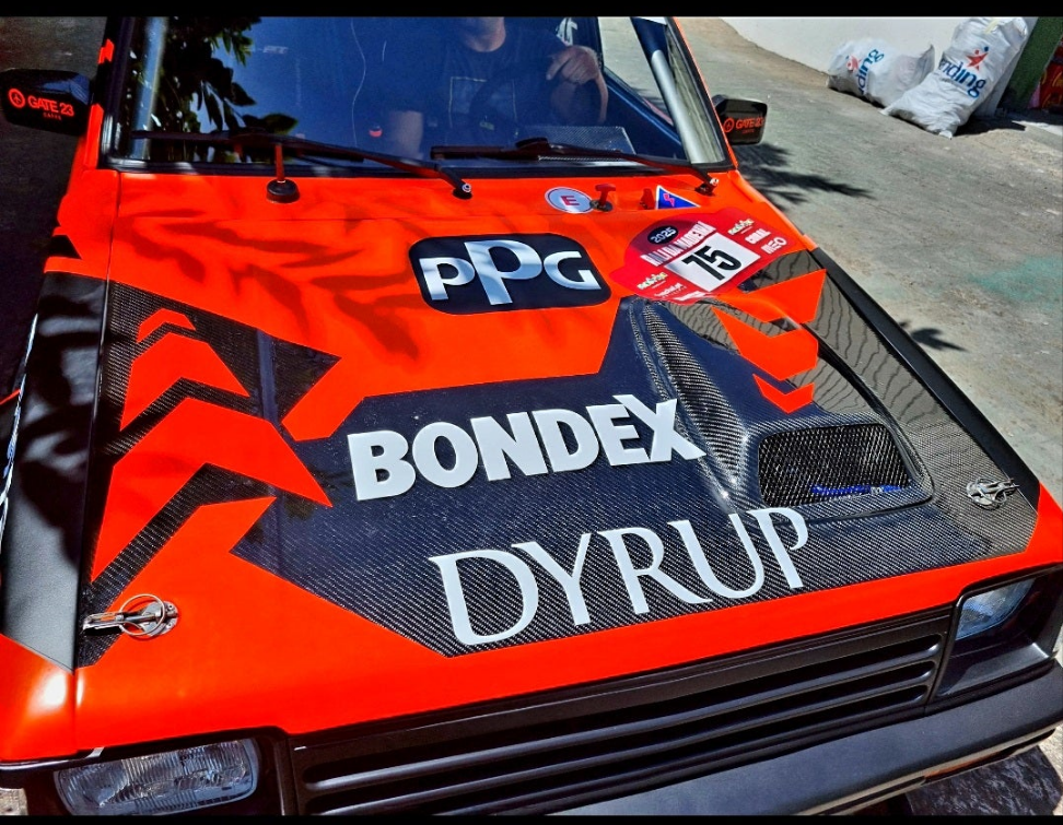 Toyota kp61 bonnet in carbon fibre