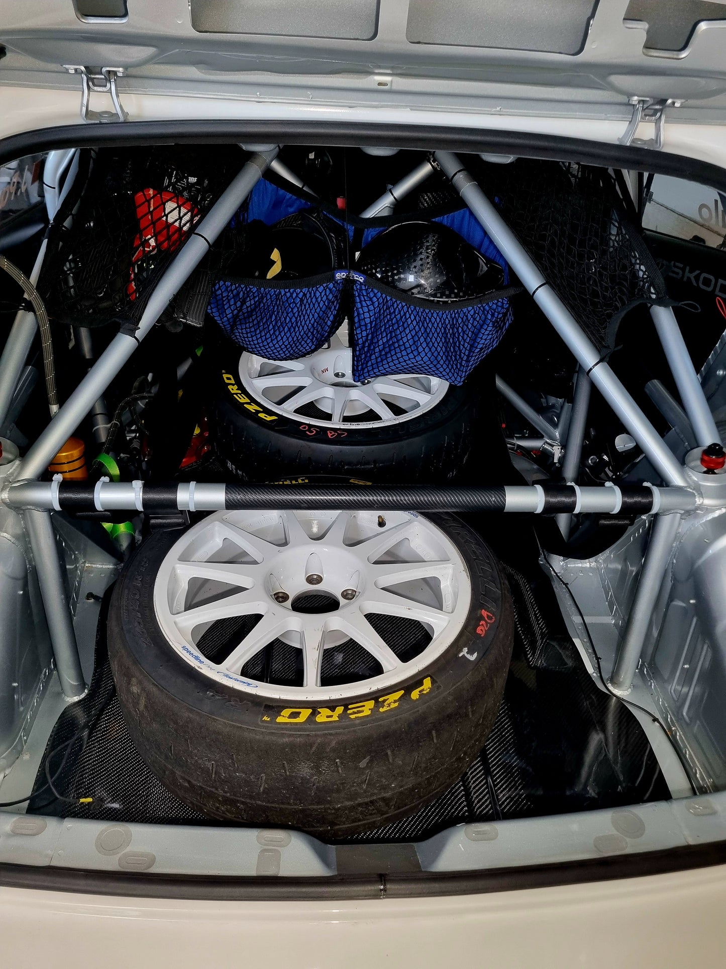 Skoda rs rally 2 spare wheel holder
