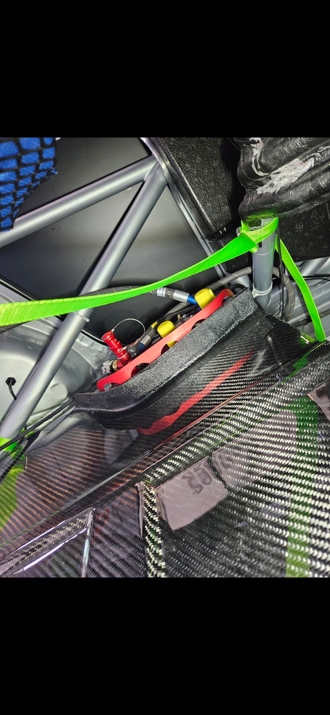 Skoda rs rally 2 spare wheel holder(carbon fibre)