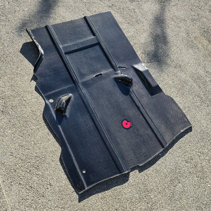 Skoda rs rally 2 spare wheel holder(carbon fibre)