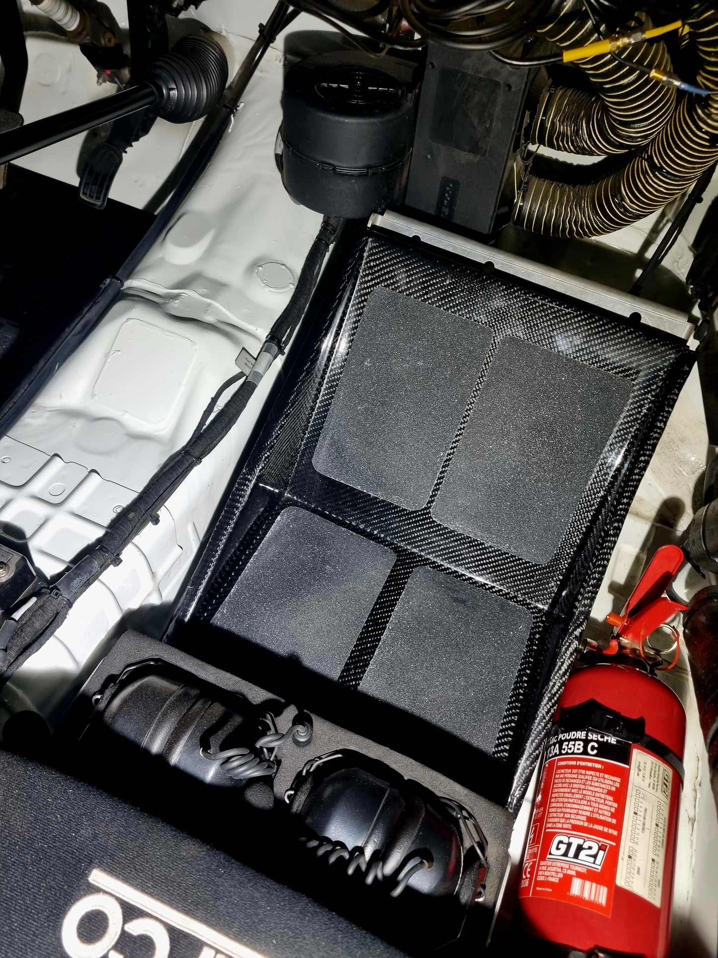 Peugeot 208 rally 4 foot rests