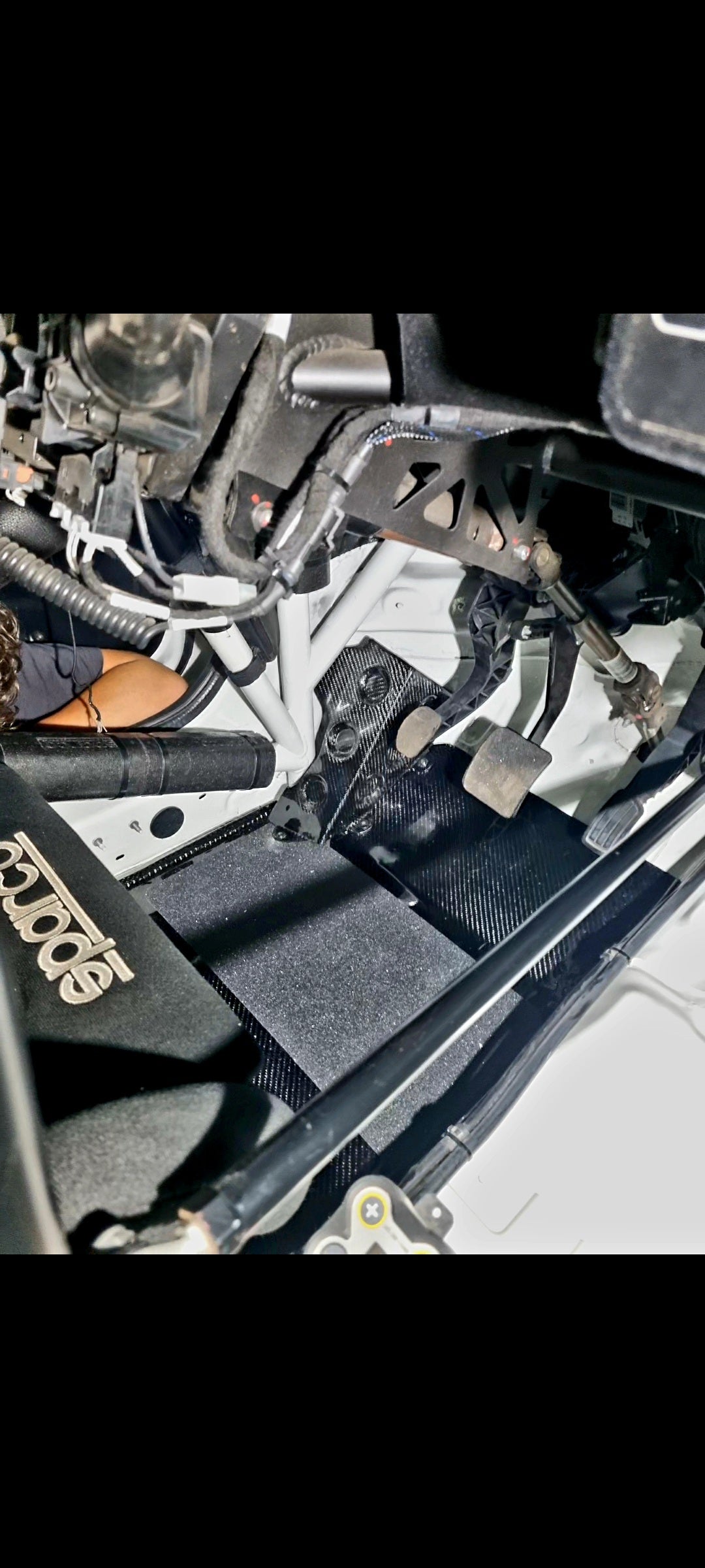 Peugeot 208 rally 4 foot rests