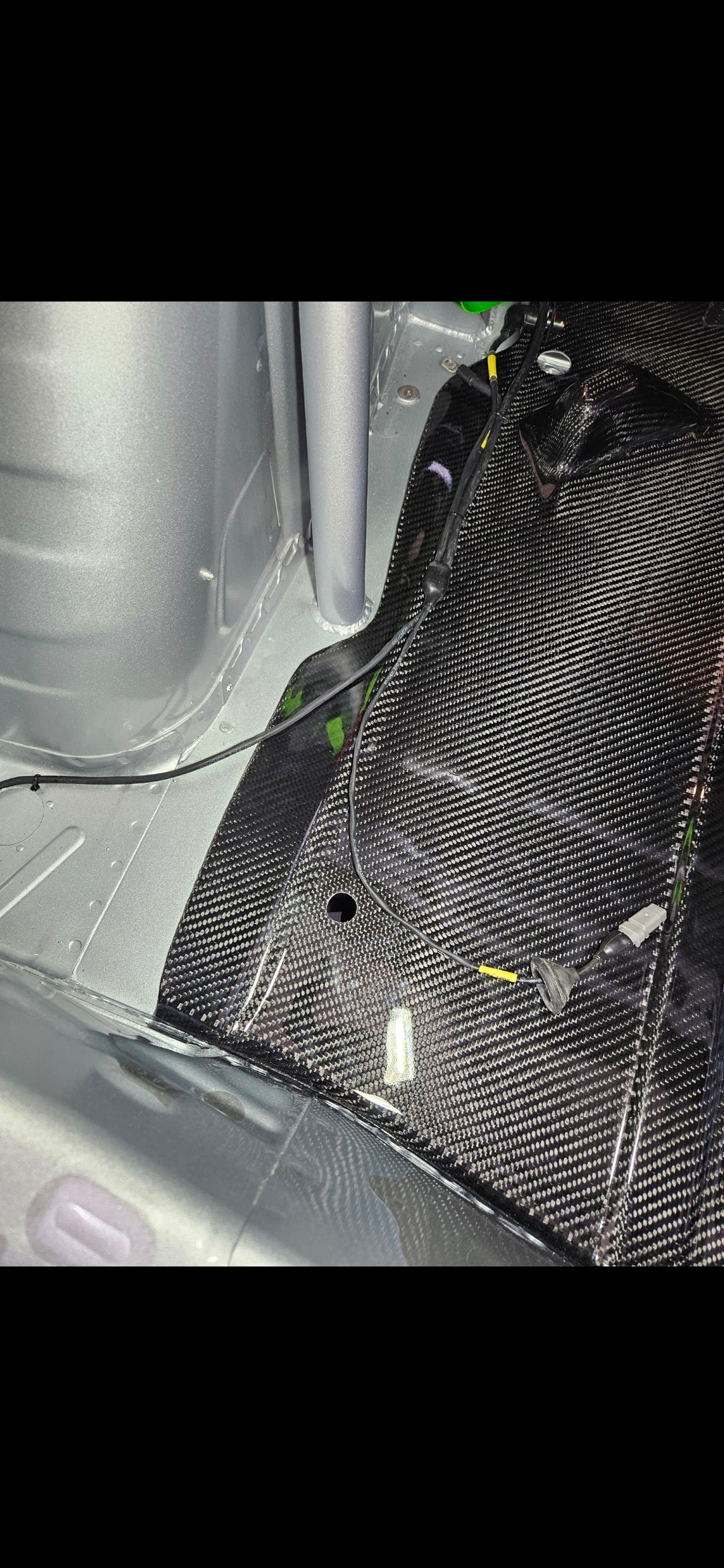 Skoda rs rally 2 spare wheel holder(carbon fibre)