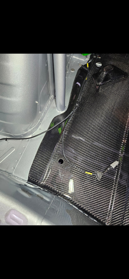 Skoda rs rally 2 spare wheel holder(carbon fibre)