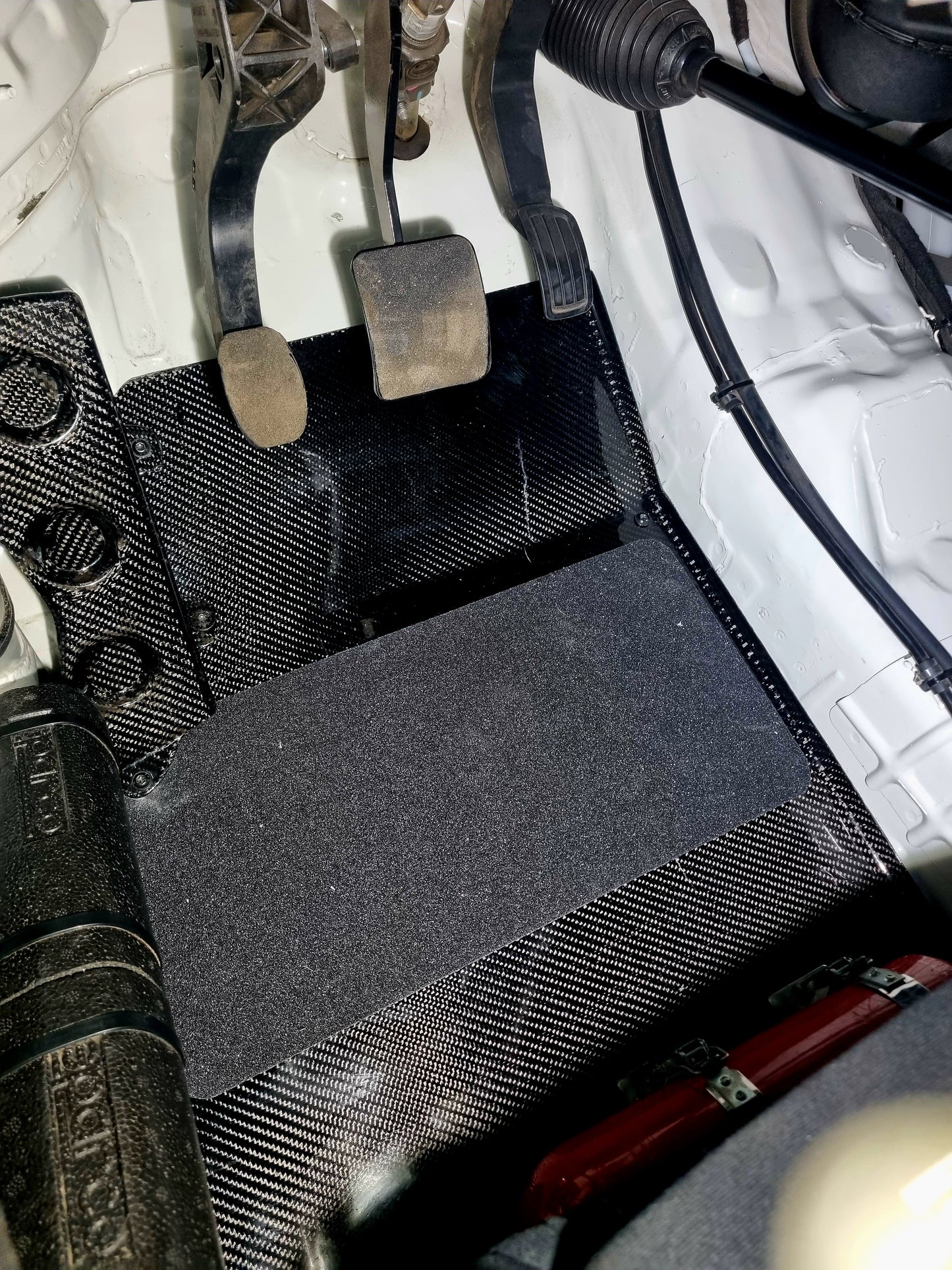 Peugeot 208 rally 4 foot rests