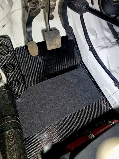 Peugeot 208 rally 4 foot rests