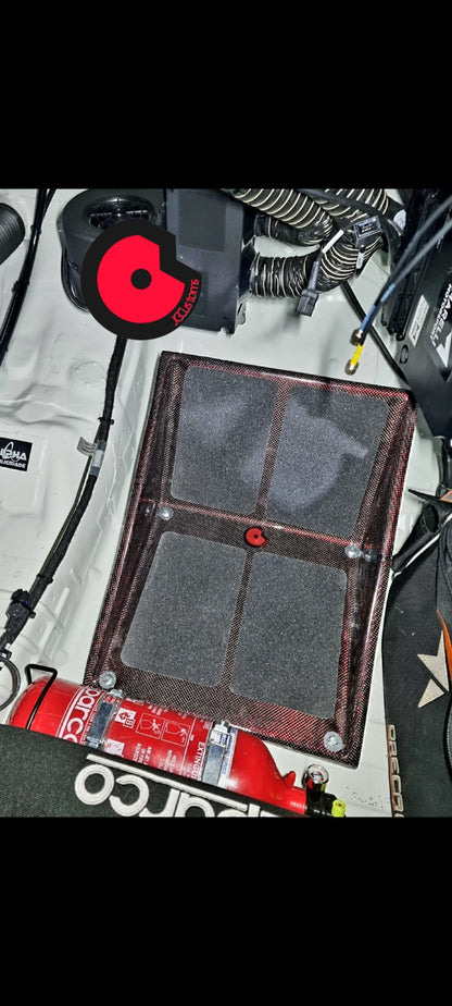 Universal foot rest for co-pilot