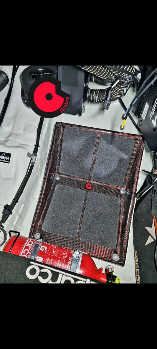 Universal foot rest for co-pilot